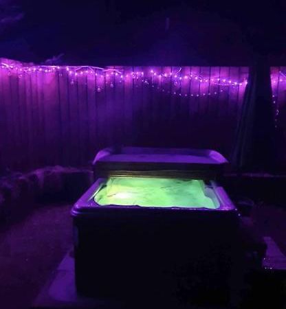 Gamrie Bankhead Accommodation With Hot Tub In Aberdeenshire מראה חיצוני תמונה