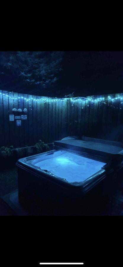 Gamrie Bankhead Accommodation With Hot Tub In Aberdeenshire מראה חיצוני תמונה